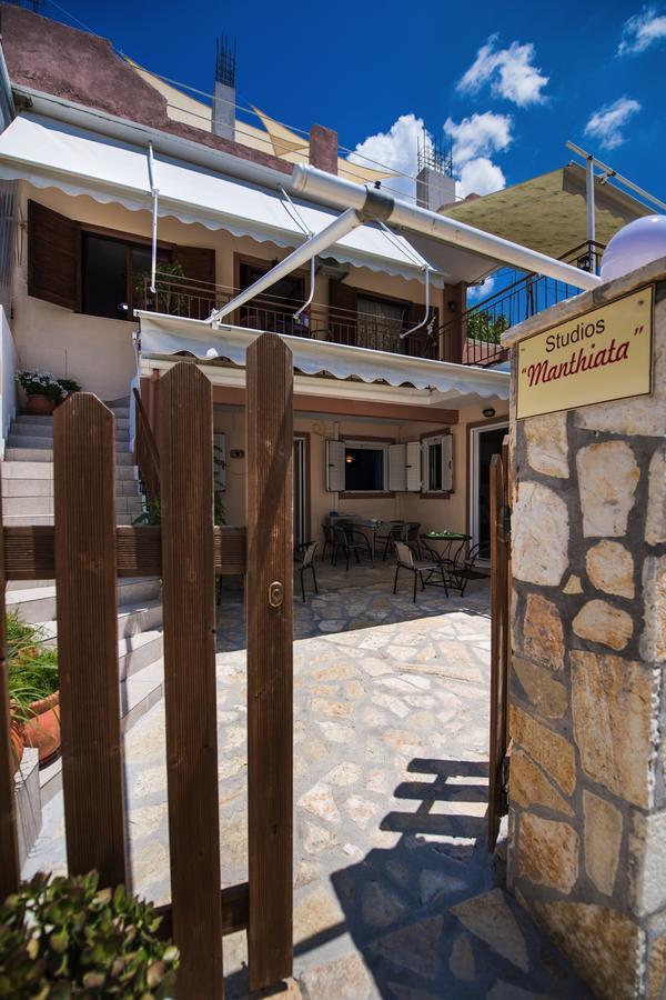Manthiata Studios Exanthia Exterior foto